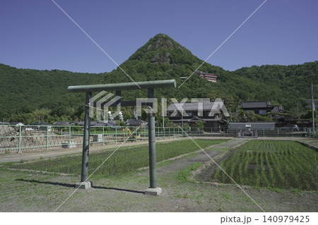 滋賀県の太郎坊宮、阿賀神社の綺麗な風景 140979425