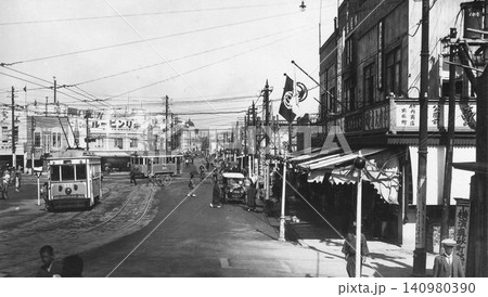 古写真 1921-1923年 横浜 馬車道(真砂町四丁目付近) 古写真 1921-1923年 横浜 馬車道(真砂町四丁目付近) 140980390