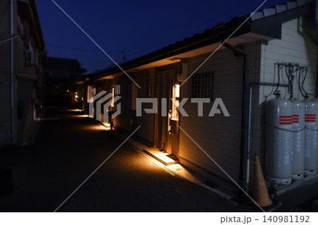 ライティングが幻想的な集合住宅 ライティングが幻想的な集合住宅 140981192