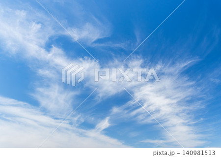 春の青空と雲の風景23 春の青空と雲の風景23 140981513