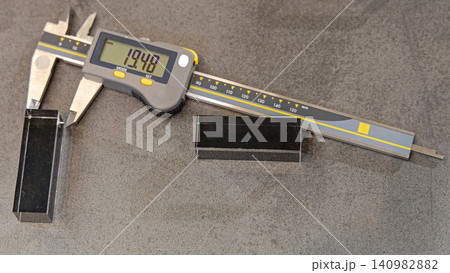 High Precision Digital Calipers 140982882