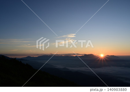 唐松岳登山、北アルプス、長野県 唐松岳登山、北アルプス、長野県 140983880