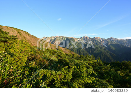 唐松岳登山、北アルプス、長野県 唐松岳登山、北アルプス、長野県 140983889