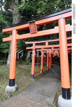 奈良県橿原市にある橿原神宮の境内風景 奈良県橿原市にある橿原神宮の境内風景 140983917