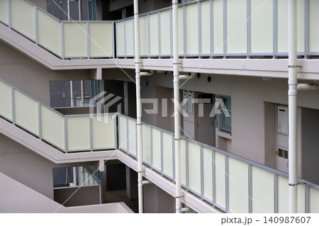 都営住宅の開放廊下 イメージ 都営住宅の開放廊下 イメージ 140987607