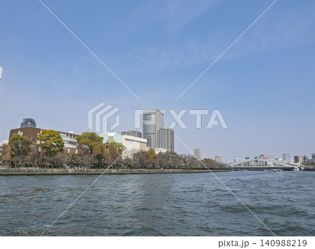 水の都・大阪、爽快に流れる都市の息吹 水の都・大阪、爽快に流れる都市の息吹 140988219