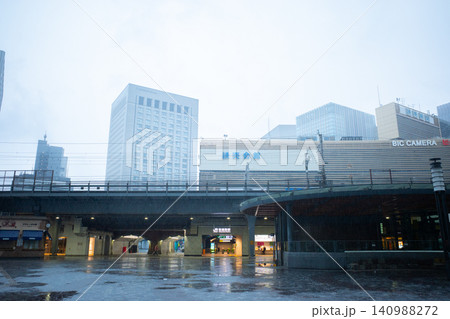 早朝、雨の有楽町 早朝、雨の有楽町 140988272