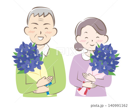 りんどうの花束をもらったおじいちゃんとおばあちゃん 敬老の日 りんどうの花束をもらったおじいちゃんとおばあちゃん 敬老の日 140991162