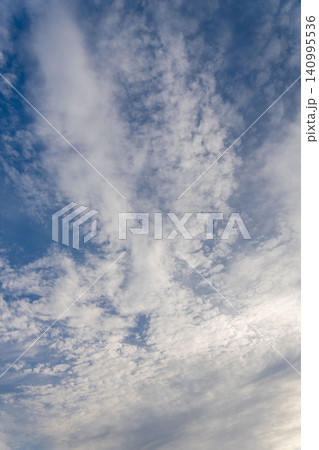 5月の夕暮れ時の空と雲29 5月の夕暮れ時の空と雲29 140995536