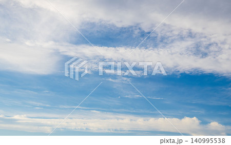 5月の夕暮れ時の空と雲31 5月の夕暮れ時の空と雲31 140995538