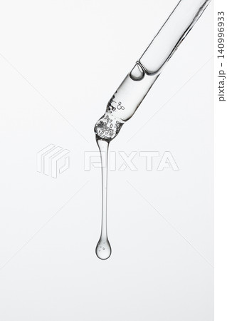 Minimal Glass Dropper With Clear Drip 140996933