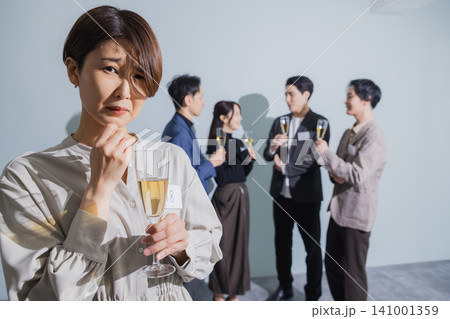 婚活パーティイメージ 141001359