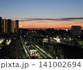 夕暮れの伊勢市駅 141002694