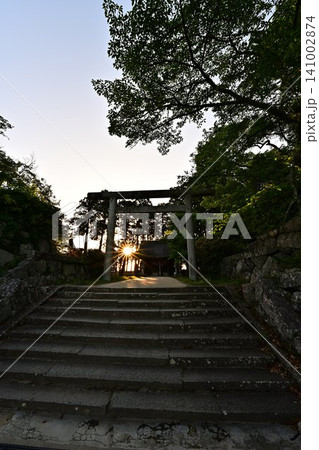 朝日昇る篠山城 朝日昇る篠山城 141002874