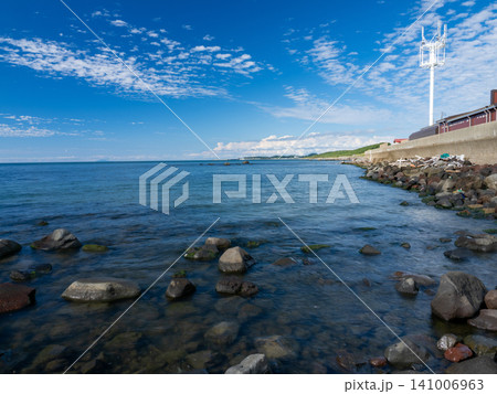 秋田の海に朝日が満ちるとき 秋田の海に朝日が満ちるとき 141006963