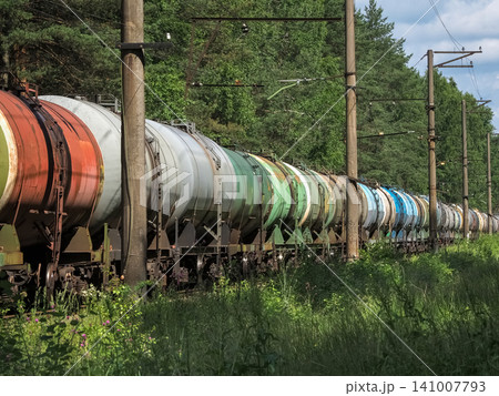 The cargo tanks used to transport petroleum products such as gasoline, diesel fuel or jet fuel is shown. 141007793