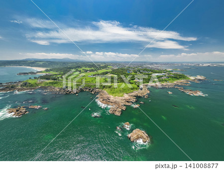 空撮「青森県」初夏の種差海岸の風景 葦毛崎 空撮「青森県」初夏の種差海岸の風景 葦毛崎 141008877