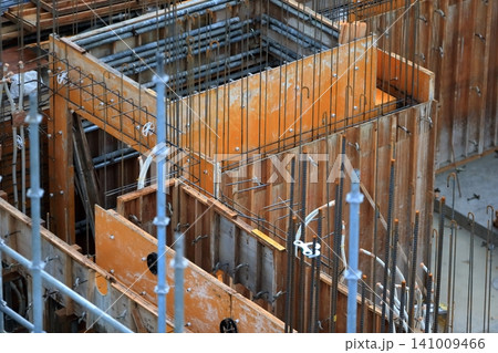 集合住宅の躯体工事(型枠工事) イメージ 集合住宅の躯体工事(型枠工事) イメージ 141009466