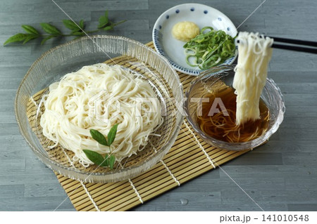 涼しそうなそうめん 141010548