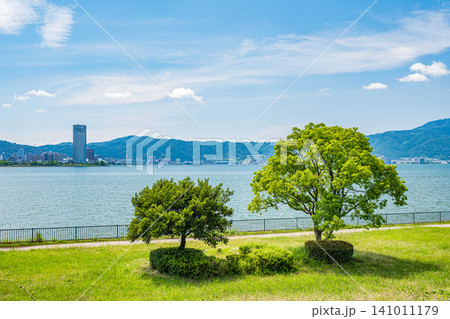 琵琶湖　矢橋帰帆島湖岸緑地　滋賀県草津市 141011179