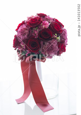赤い薔薇のブーケ 141013502