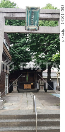 夏の神社 夏の神社 141014598