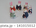和柄_手作りちりめん細工のうさぎ人形たち 141015012