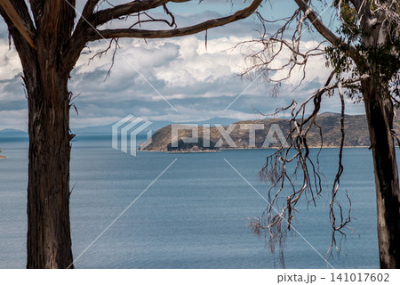 lake Titicaca islands 141017602