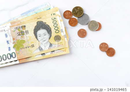 韓国ウォンKRW - 韓国の通貨、ウォンKRW（紙幣と硬貨） 141019465