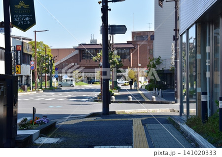 滋賀県 近江八幡駅北口 とブーメラン通りと周辺の街並み 滋賀県 近江八幡駅北口 とブーメラン通りと周辺の街並み 141020333