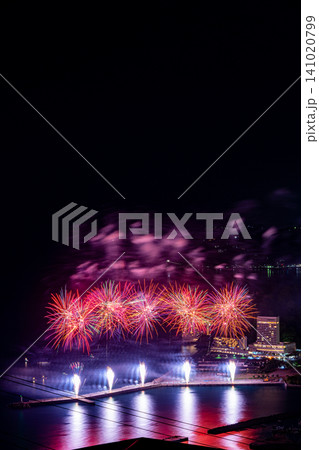 【静岡県】熱海100万ドルの夜景と海上花火大会 【静岡県】熱海100万ドルの夜景と海上花火大会 141020799