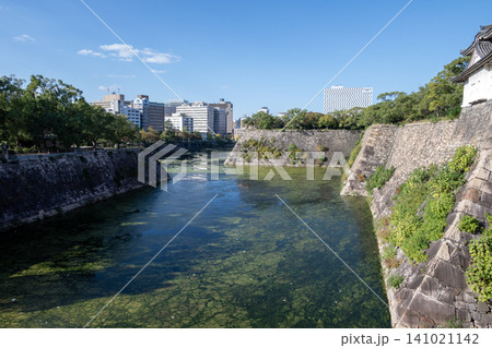 大阪城 西外堀と西の丸石垣 大阪城 西外堀と西の丸石垣 141021142