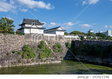 大阪城 千貫櫓と大手門 大阪城 千貫櫓と大手門 141021146
