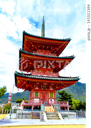 【香川】夏の小豆島 西光寺の三重塔 【香川】夏の小豆島 西光寺の三重塔 141021364
