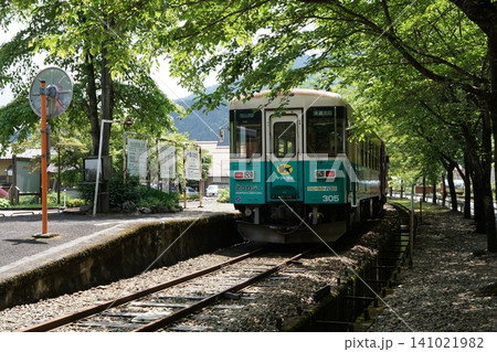 長良川鉄道 北濃駅にて 長良川鉄道 北濃駅にて 141021982