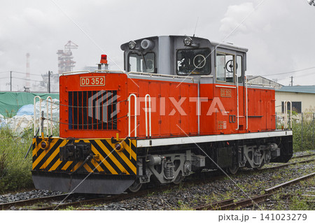 【人物ロゴ無】青森県八戸臨海鉄道 機関車 走行中 発車待ち等 【人物ロゴ無】青森県八戸臨海鉄道 機関車 走行中 発車待ち等 141023279