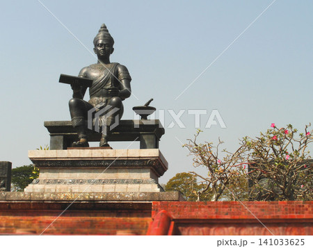 Monument of King Ramkhamhaeng the Great in Sukhothai Historical Park Thailand Monument of King Ramkhamhaeng the Great in Sukhothai Historical Park Thailand 141033625
