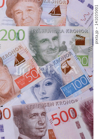 Sweden, Swedish paper money, real banknotes as currency for exchange or travel. Swedish money Sweden, Swedish paper money, real banknotes as currency for exchange or travel. Swedish money 141035001