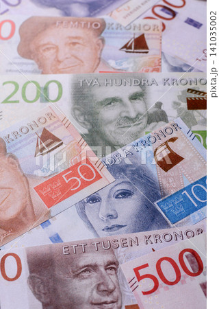 Sweden, Swedish paper money, real banknotes as currency for exchange or travel. Swedish money Sweden, Swedish paper money, real banknotes as currency for exchange or travel. Swedish money 141035002