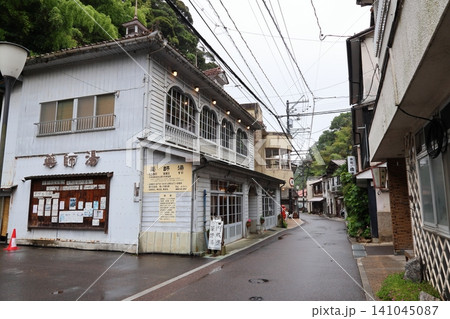 ◇温泉津(ゆのつ)温泉まち歩き・まちのシンボル【重要伝統的建造物群保存地区】/ 島根県大田市 ◇温泉津(ゆのつ)温泉まち歩き・まちのシンボル【重要伝統的建造物群保存地区】/ 島根県大田市 141045087