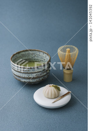 和菓子と抹茶 和菓子と抹茶 141045392