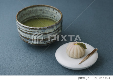 和菓子と抹茶 和菓子と抹茶 141045403
