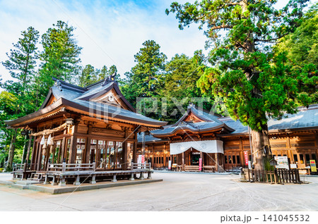 長野 穂高神社 神楽殿と拝殿 長野 穂高神社 神楽殿と拝殿 141045532