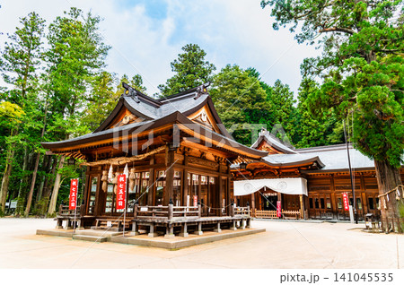 長野 穂高神社 神楽殿と拝殿 長野 穂高神社 神楽殿と拝殿 141045535