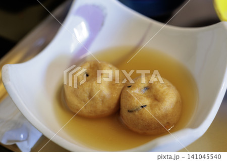 だしが染み込んだがんもどきの煮物料理 だしが染み込んだがんもどきの煮物料理 141045540