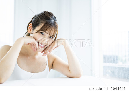 若い女性 ビューティーイメージ 若い女性 ビューティーイメージ 141045641