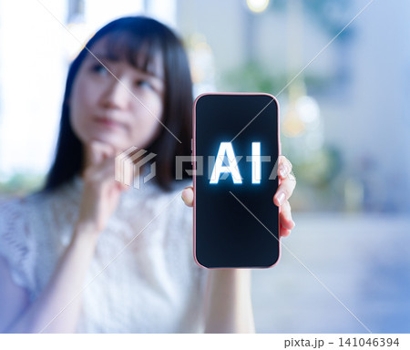 スマートフォンに表示されたAIの文字 141046394