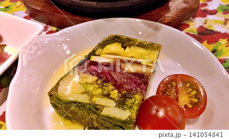 彩り豊かな野菜のテリーヌ 彩り豊かな野菜のテリーヌ 141054841