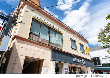 マクドナルド フレンテ仙川店 春晴れ 東京都調布市仙川町 マクドナルド フレンテ仙川店 春晴れ 東京都調布市仙川町 141056705
