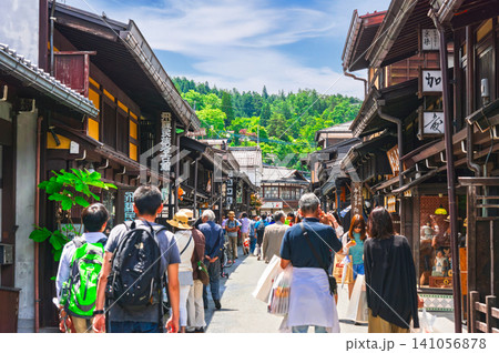 春の飛騨高山 上三之町 ※一部ソフトフォーカス 春の飛騨高山 上三之町 ※一部ソフトフォーカス 141056878
